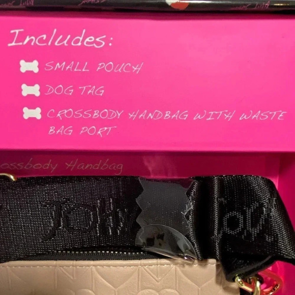 Betsey Johnson The Pet Set Crossbody Bag, Dog Collar Tag & Keychain Pouch - Picture 6 of 7
